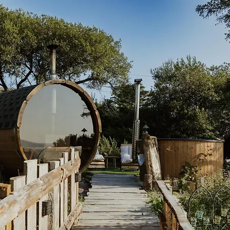Ramshackle Glamping & Health Campo de lujo Cahersiveen